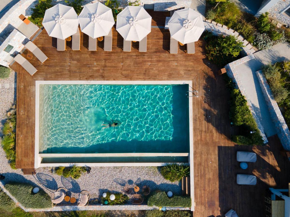Elies Residences Luxury Apartments Mytilene ภายนอก รูปภาพ