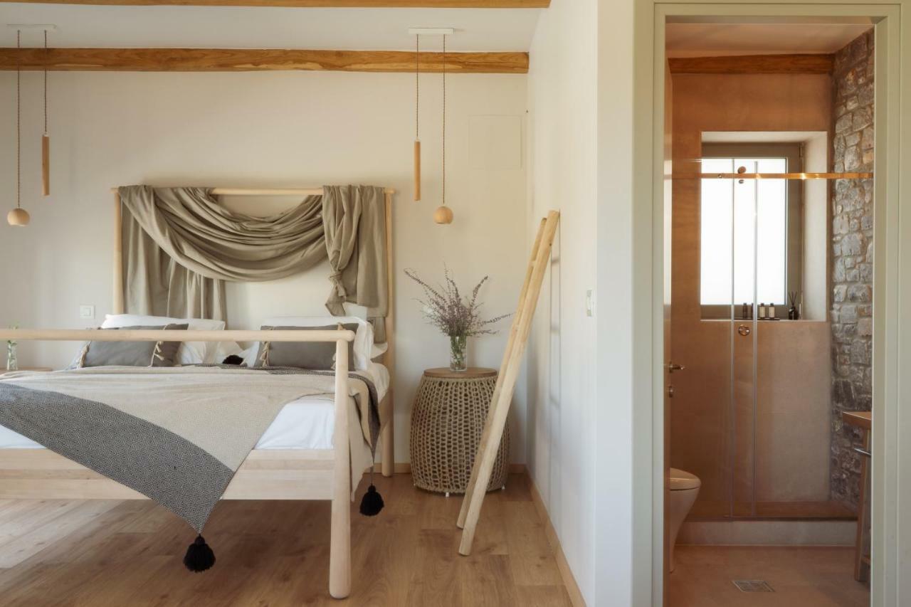 Elies Residences Luxury Apartments Mytilene ภายนอก รูปภาพ