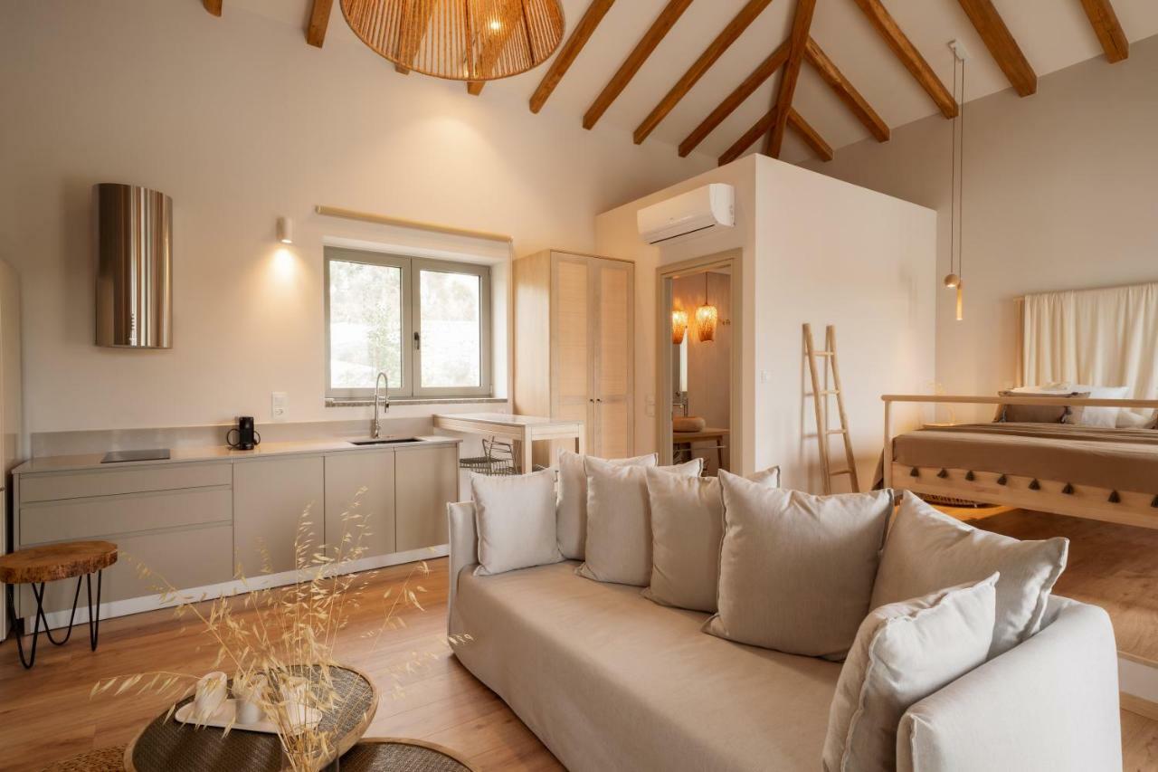 Elies Residences Luxury Apartments Mytilene ภายนอก รูปภาพ