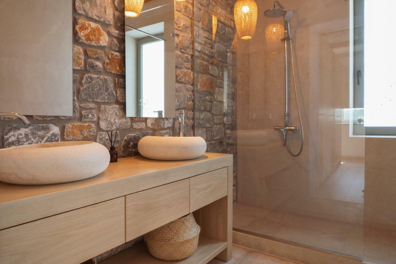 Elies Residences Luxury Apartments Mytilene ภายนอก รูปภาพ
